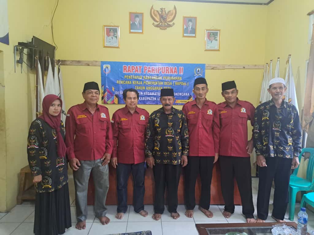 Foto Bersama BPD Desa Cicaringin